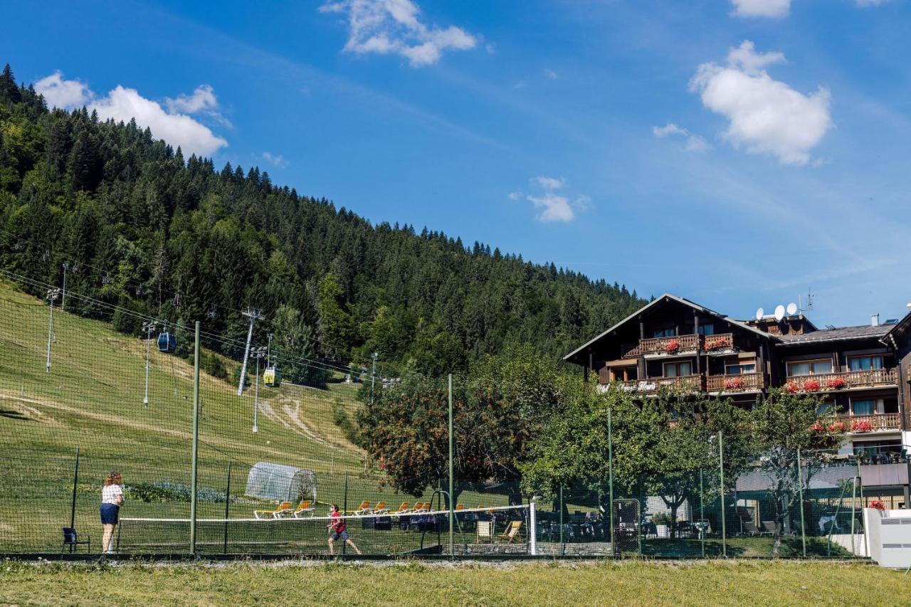 Hotel Champs Fleuris Morzine Exteriör bild